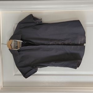 Grey Androgynous Fox button SS shirt Medium LGBT